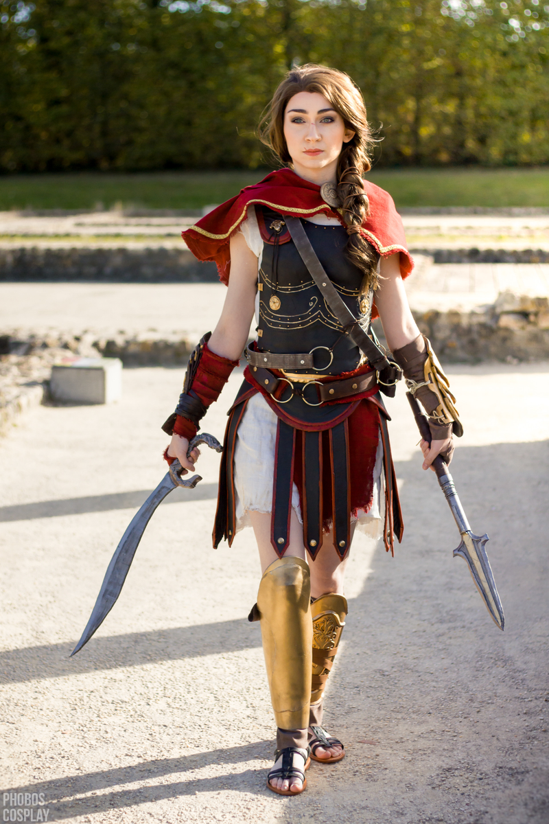 Illustration for article titled Assassin's Creed Odyssey Cosplay Is Looking Sharp